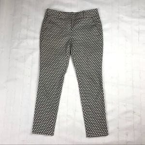 Ann Taylor LOFT Size 0 Petite Black and White Pant